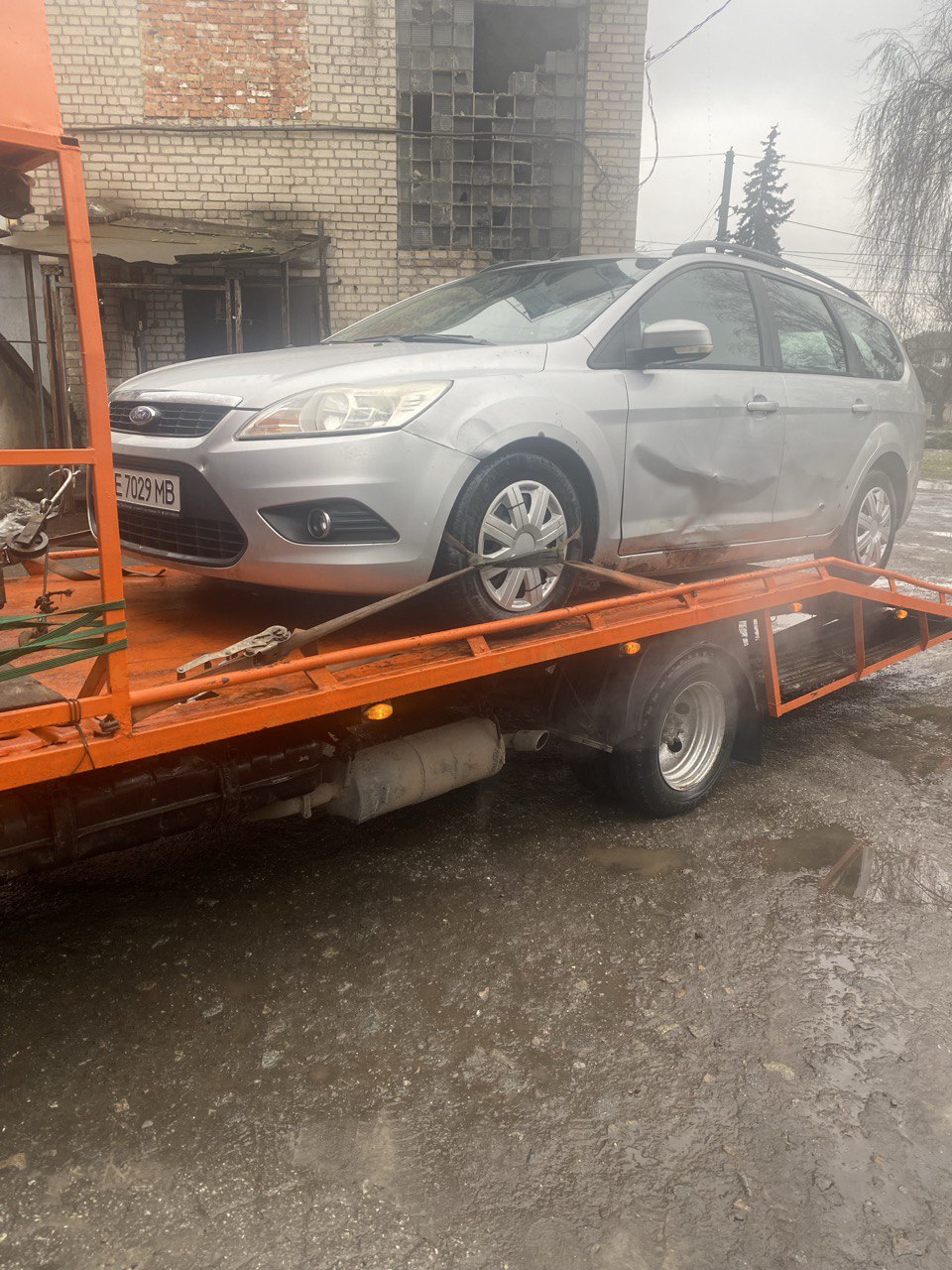 Евакуація легкового авто після поломки
